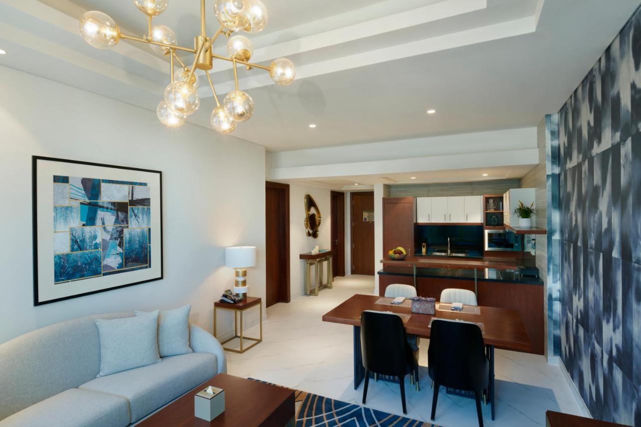 Wyndham Grand Doha West Bay Beach Zewnętrze zdjęcie A typical apartment interior